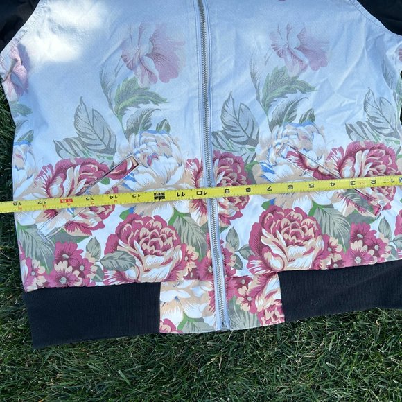 True Religion Floral Bomber Jacket Womens Large - Picture 3 of 12